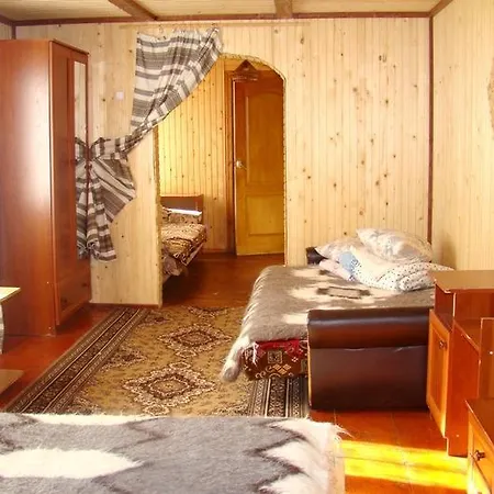 у ганнусі, *
